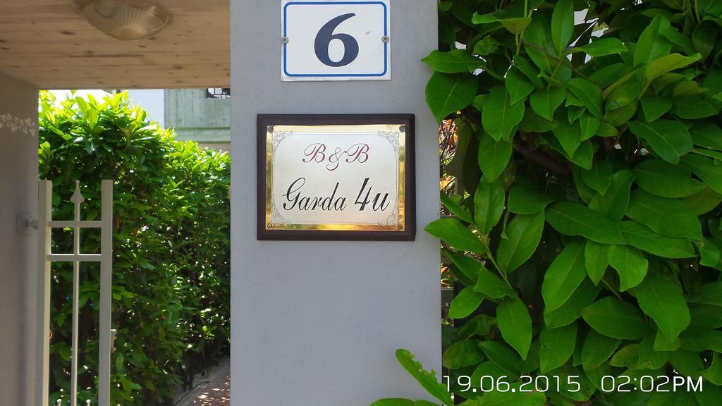 B&B Garda 4U Дезенцано-дель-Гарда Екстер'єр фото