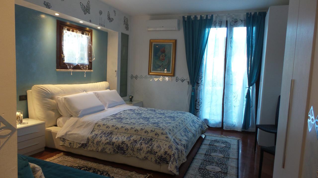 B&B Garda 4U Дезенцано-дель-Гарда Екстер'єр фото