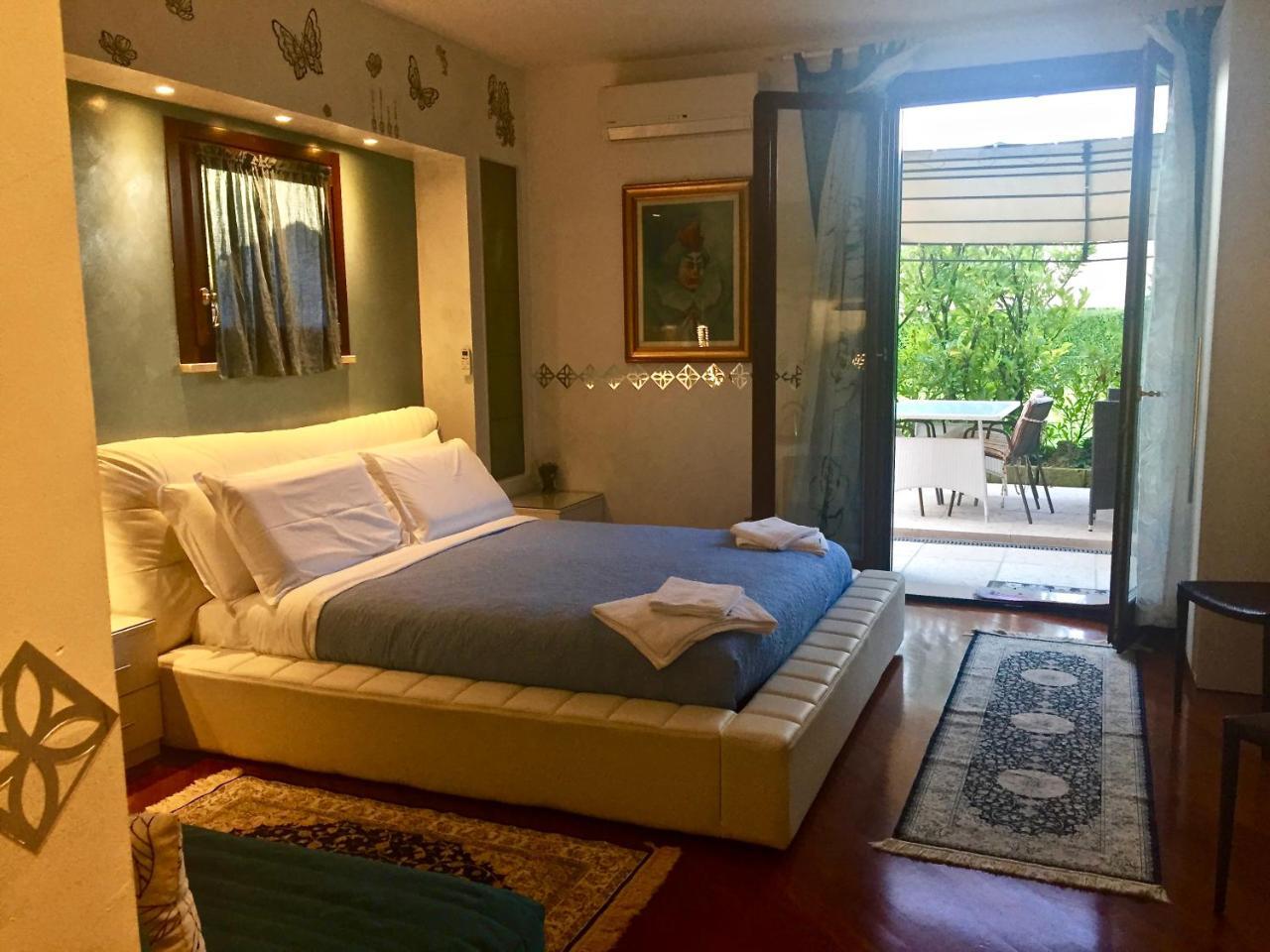 B&B Garda 4U Дезенцано-дель-Гарда Екстер'єр фото
