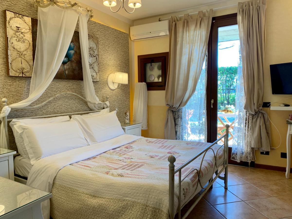 B&B Garda 4U Дезенцано-дель-Гарда Екстер'єр фото